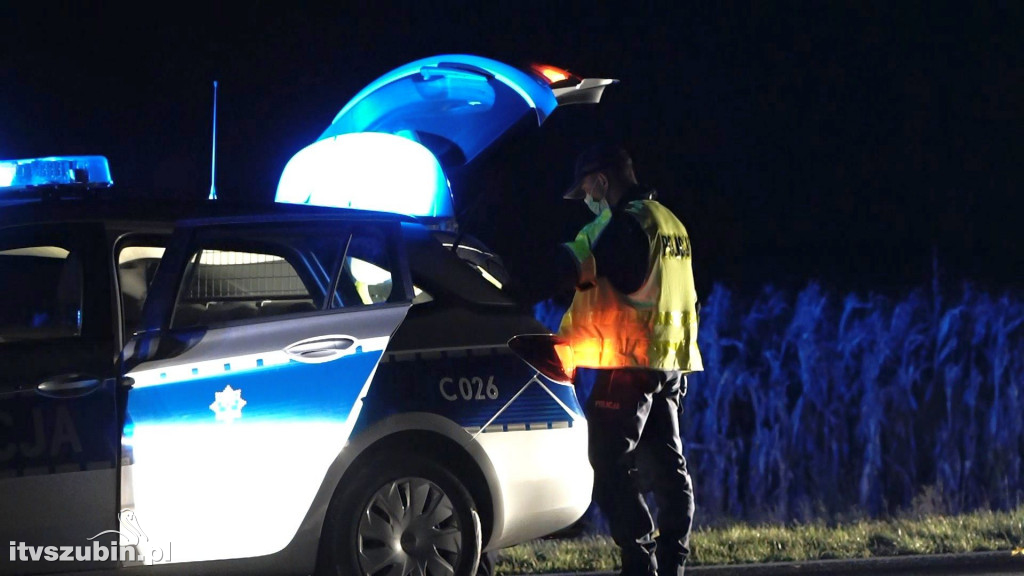 Dostawczy bus potrącił rowerzystę