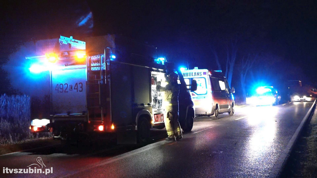 Dostawczy bus potrącił rowerzystę