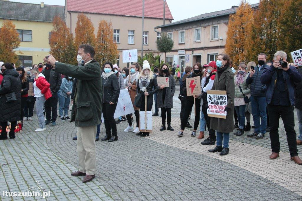 Szubińska manifestacja i przemarsz ulicami miasta