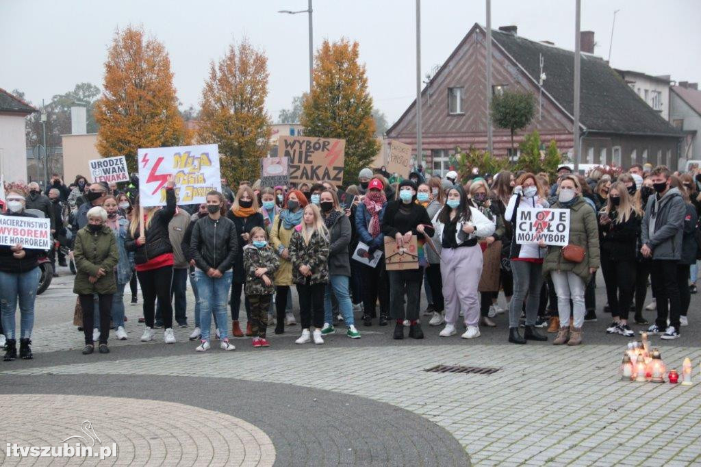 Szubińska manifestacja i przemarsz ulicami miasta