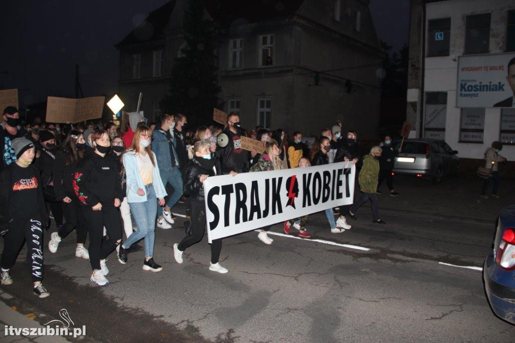 Szubińska manifestacja i przemarsz ulicami miasta