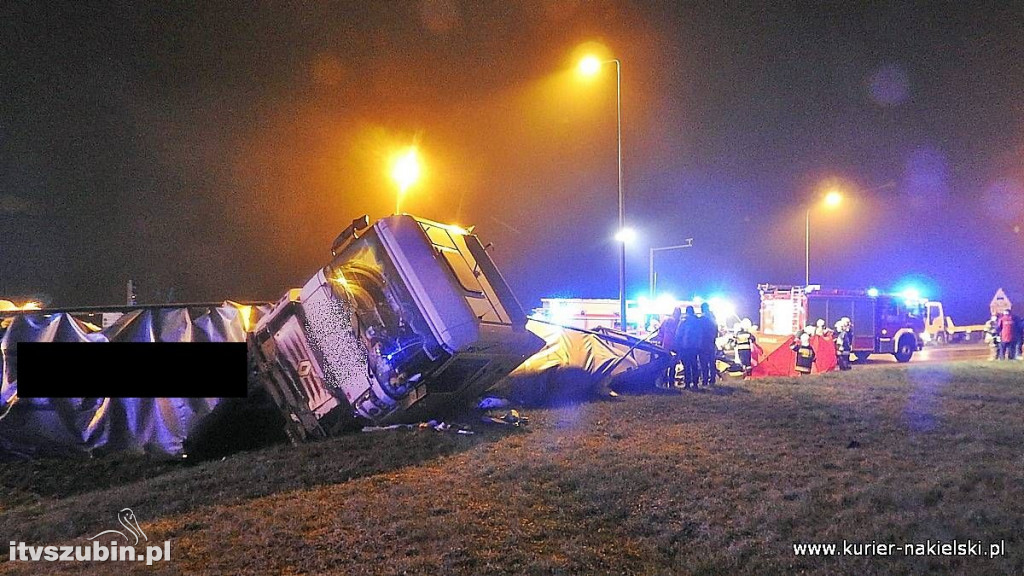 Tragiczny wypadek u zbiegu Mroteckiej z DK10 w Nakle