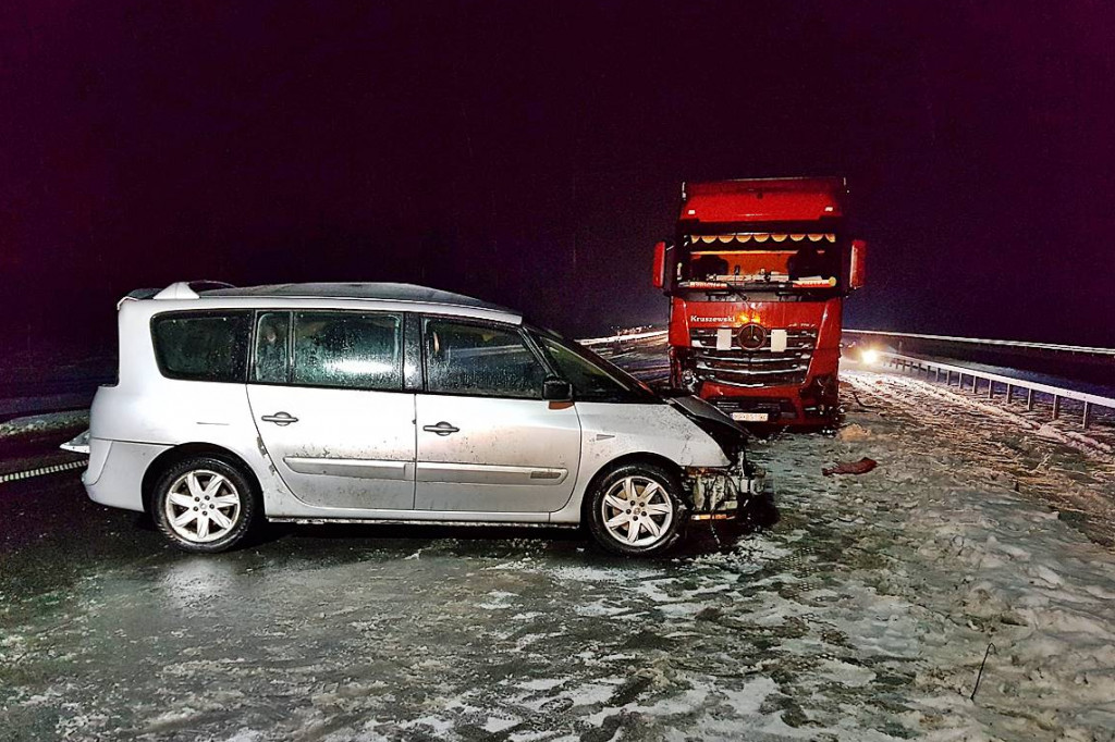Wypadek na drodze S5 na wysokości Kowalewa