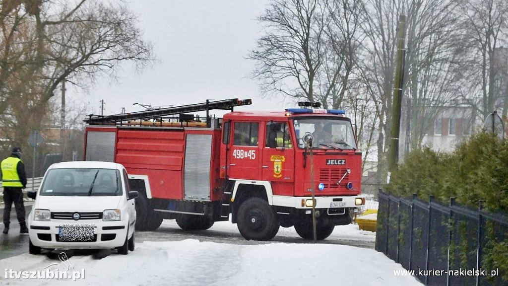 Pożar garażu w Sadkach i mieszkania w Nakle