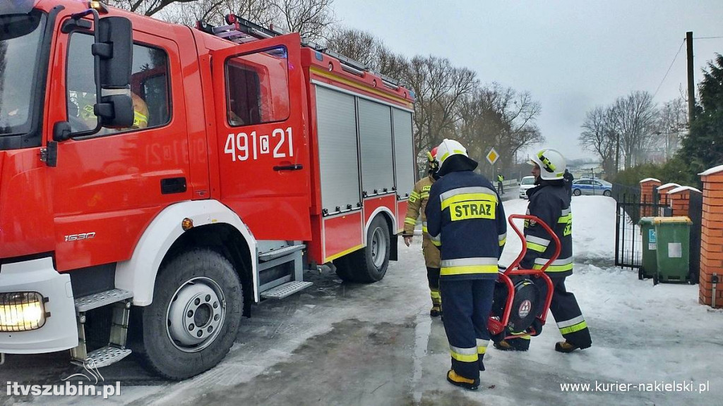 Pożar garażu w Sadkach i mieszkania w Nakle