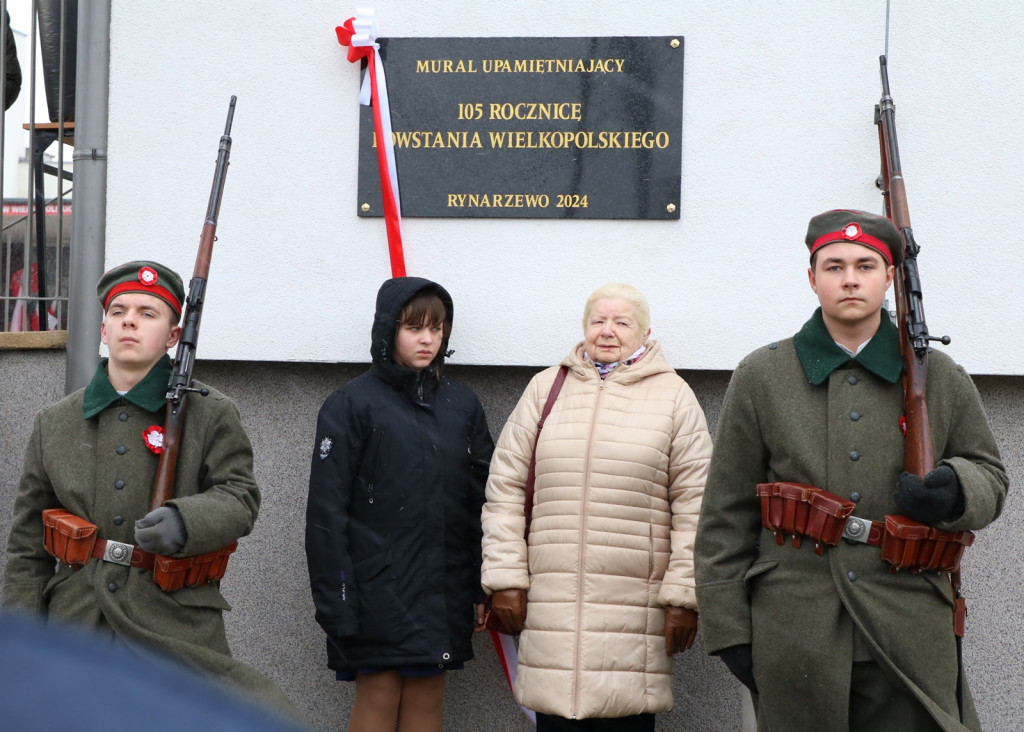 Odsłonięcie muralu w SP Rynarzewo