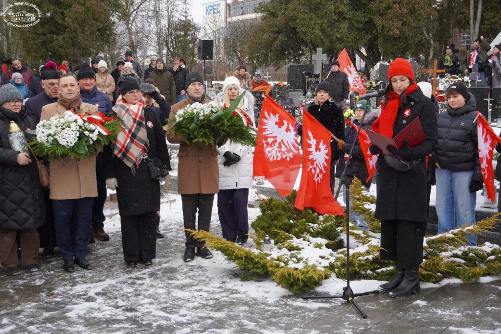 Cześć i chwała bohaterom!
