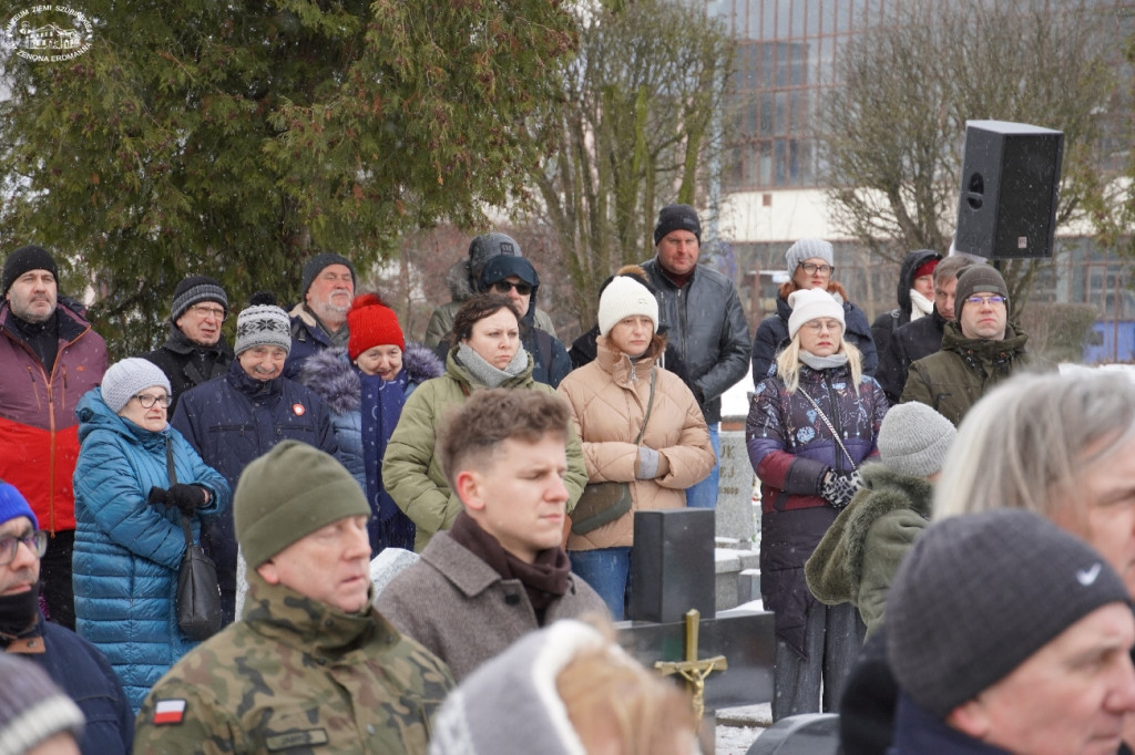 Cześć i chwała bohaterom!