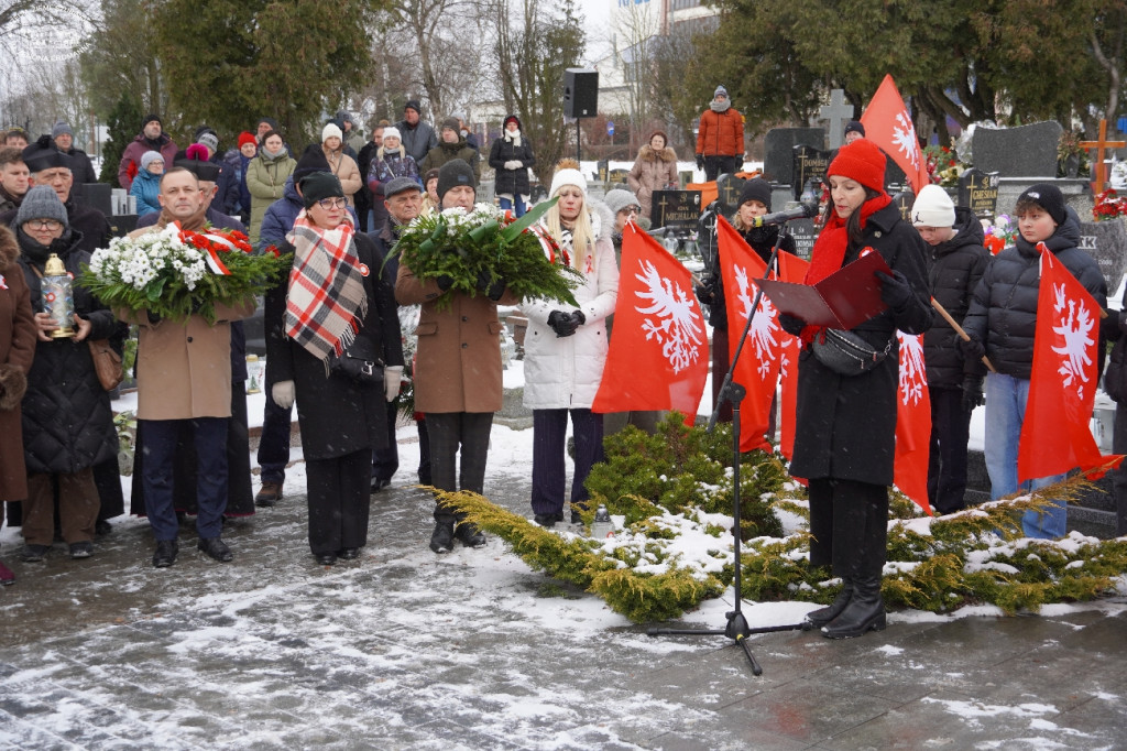 Cześć i chwała bohaterom!
