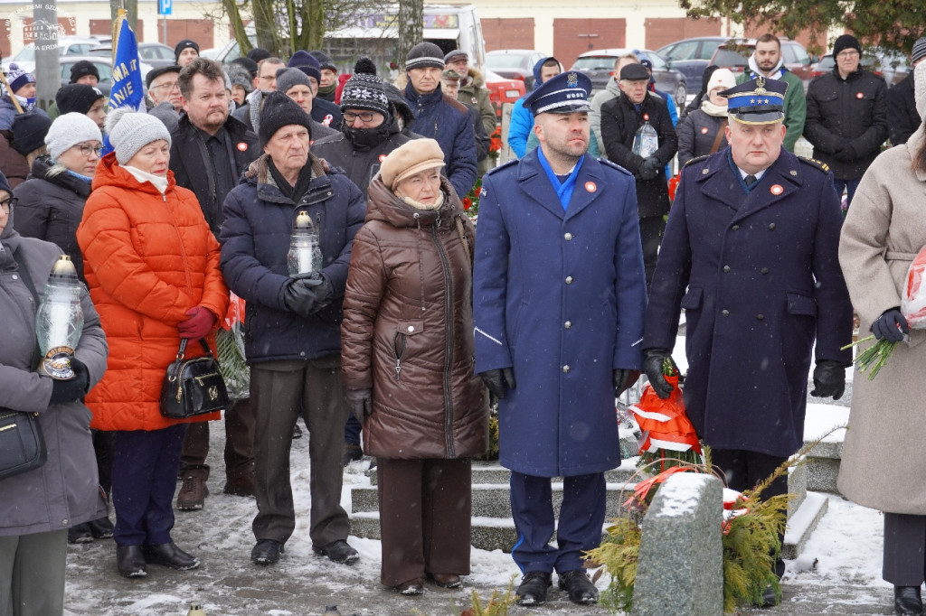 Cześć i chwała bohaterom!