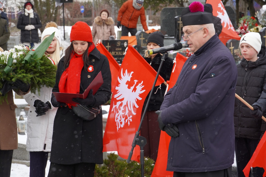 Cześć i chwała bohaterom!