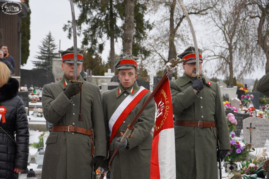 Cześć i chwała bohaterom!