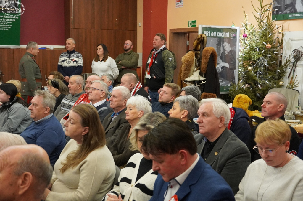 Cześć i chwała bohaterom!