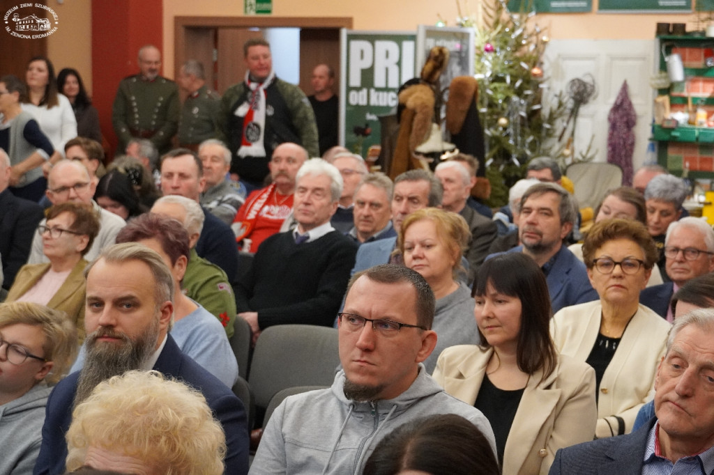 Cześć i chwała bohaterom!