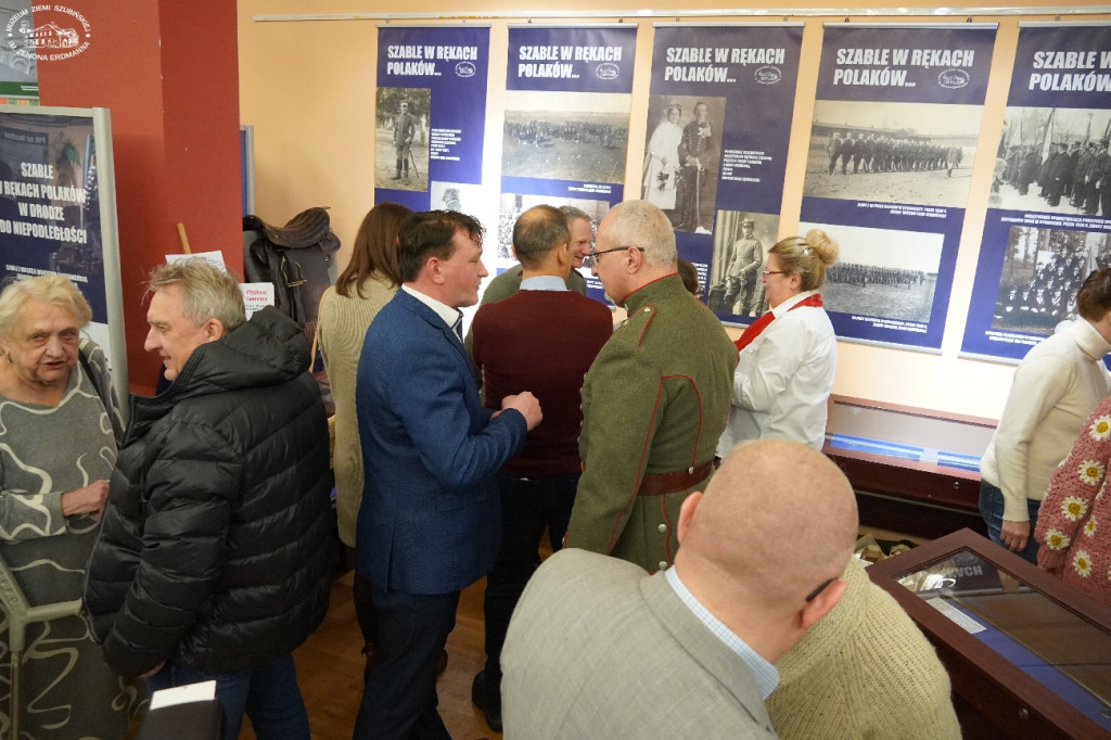 Cześć i chwała bohaterom!