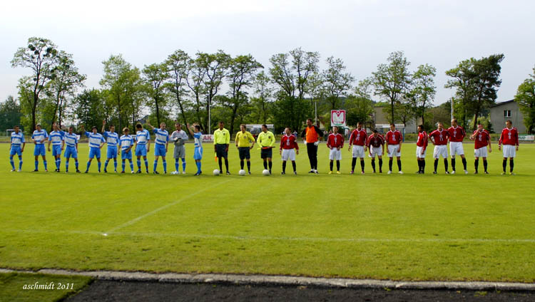 LKS Szubinianka Szubin - MGKS Kujawiak Lumac Kowal 5:1 (2:1)	