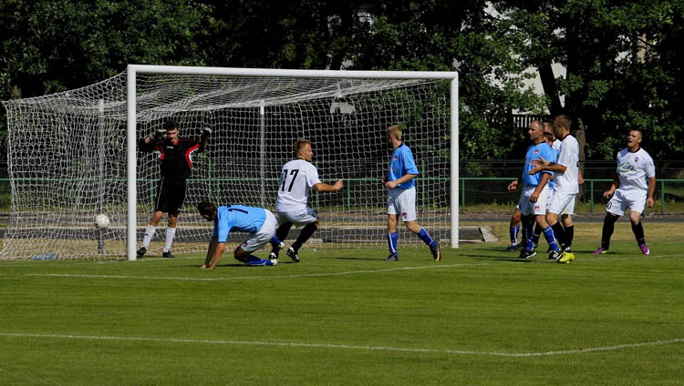 LKS Szubinianka Szubin - MKS Pałuczanka Żnin 4:0 (3:0)