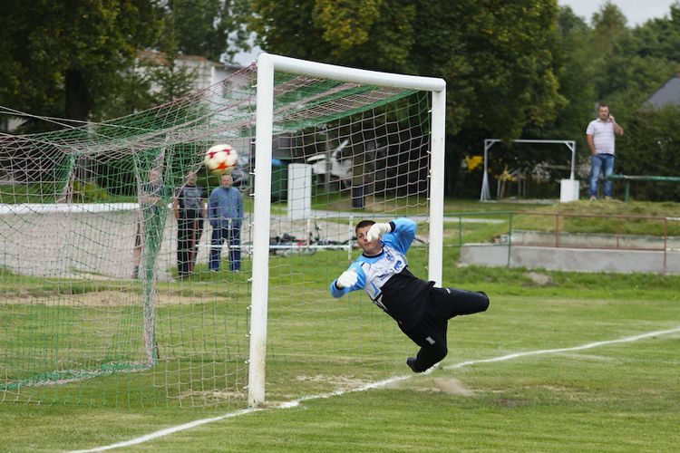GLKS Piast Złotniki Kujawskie - LKS Szubinianka Szubin 1:3