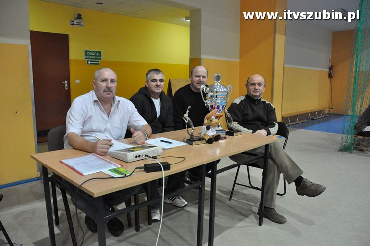 Turniej o Puchar Burmistrza Szubina w Piłce Siatkowej.