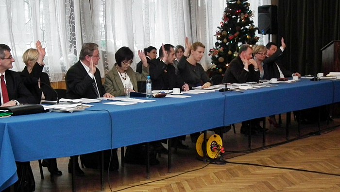 Budżet powiatu na 2012 rok przyjęty