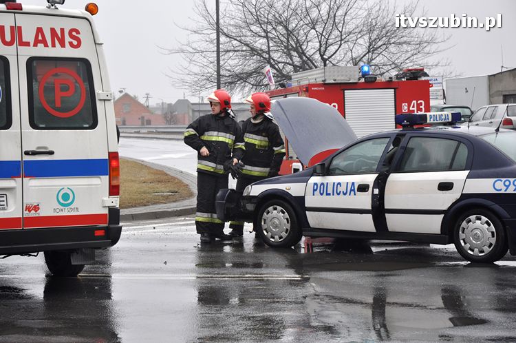 Zdarzenie drogowe z udziałem radiowozu