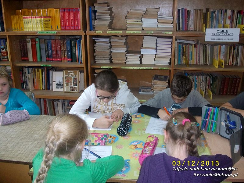 Dzień żółwia w szkolnej bibliotece w Kowalewie