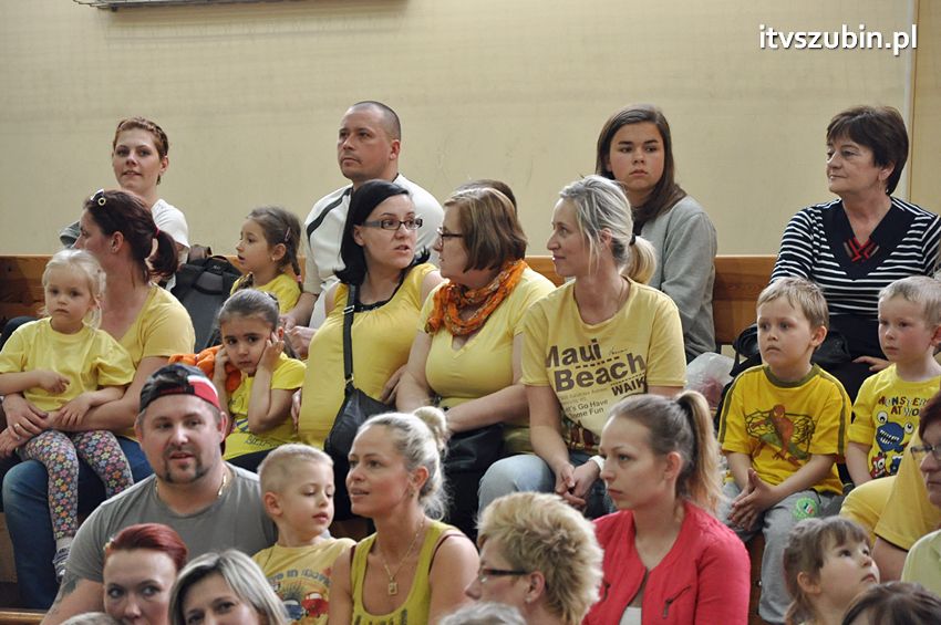 Mamo,Tato baw się z nami