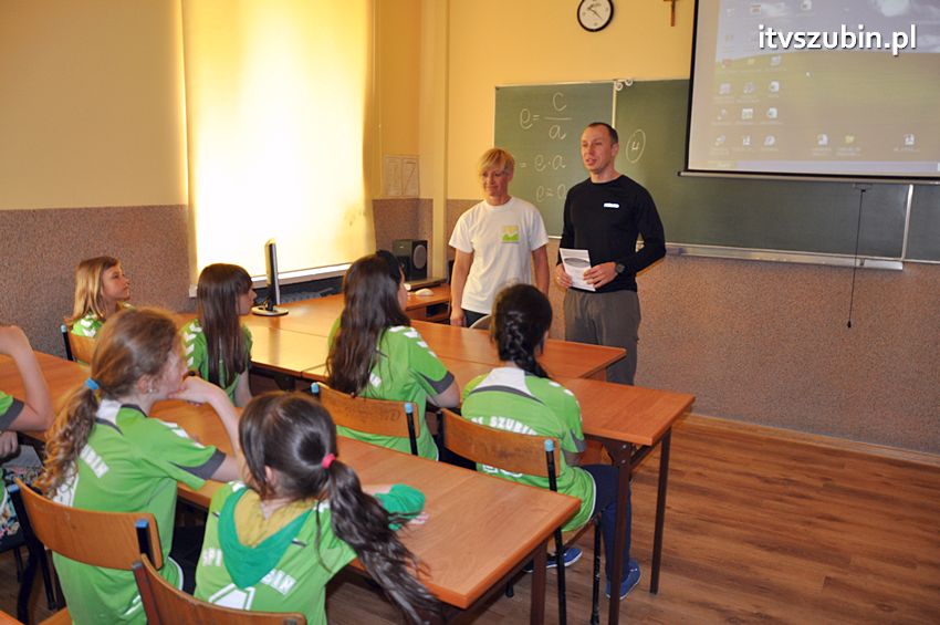 Warsztaty tchoukballa w I LO w Szubinie