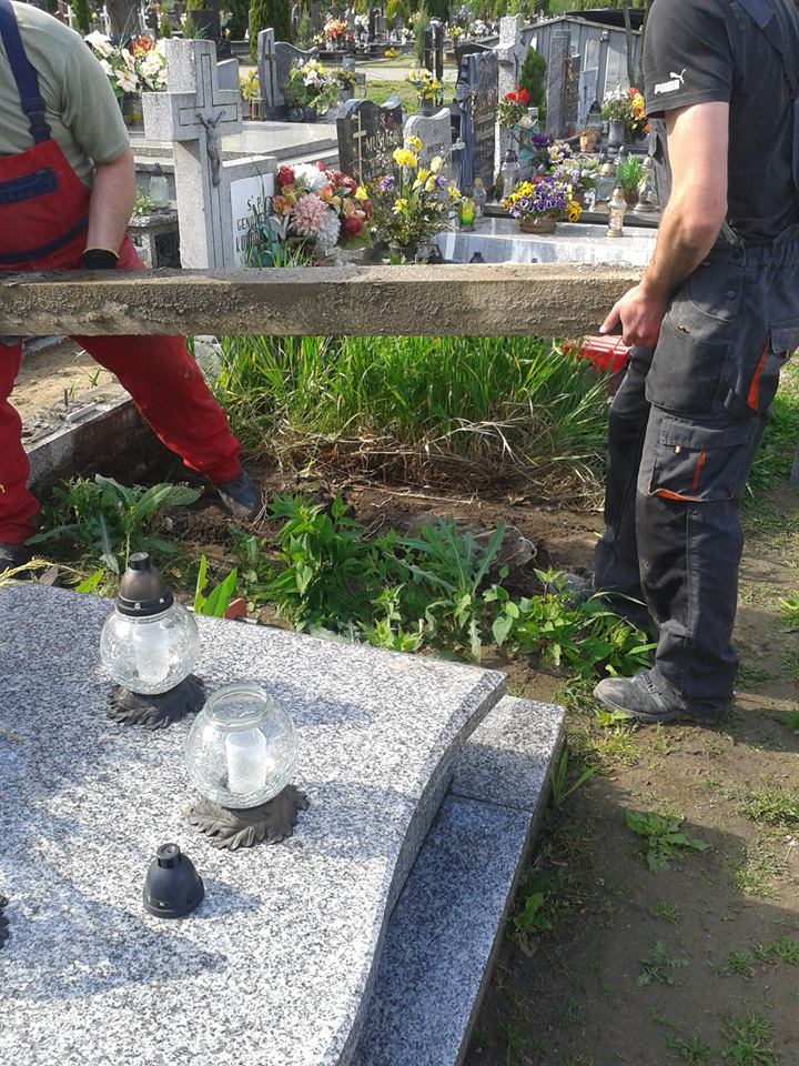 Renowacja mogiły powstańczej