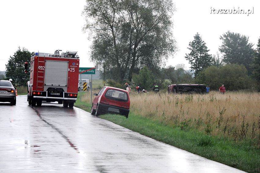 Dachowanie za dachowaniem w gminie Szubin 