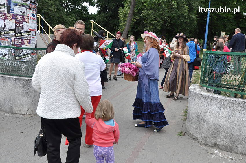  Parada mieszkańców Szubina - "Od średniowiecza do współczesności"