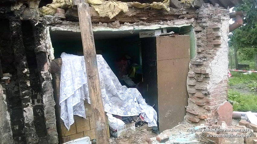 Runęła ściana szczytowa budynku w Słupach