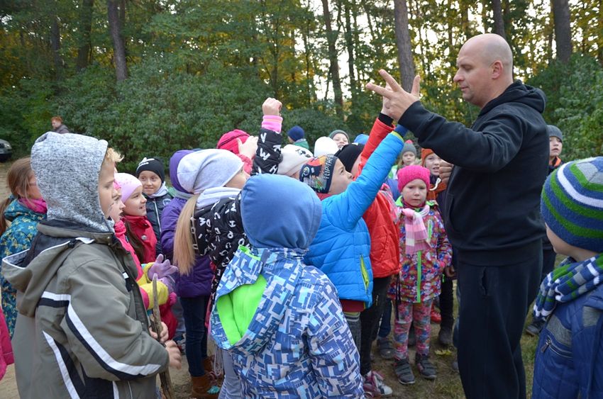 Przy ognisku o bezpieczeństwie