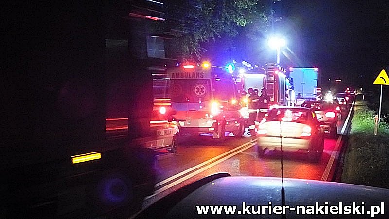 Dachowanie samochodu osobowego pod Chrząstowem