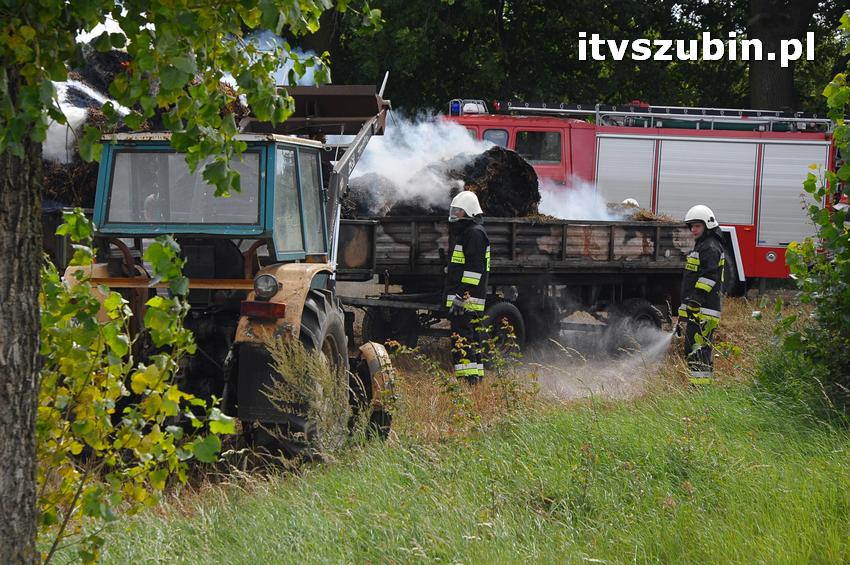 Pożar przyczep ze słomą na krajowej piątce