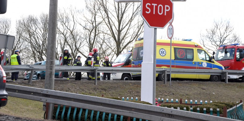 Kolizja osobówki z ciężarówką w Zamościu  DK5