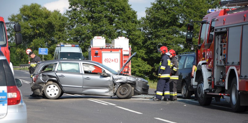 Wypadek na DK5 w Zamościu, dwie osoby trafiły do szpitala