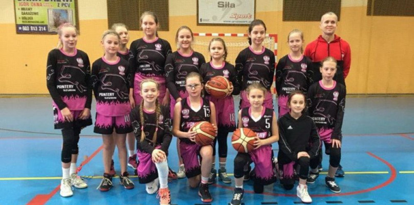 Finał Powiatowy Igrzysk Dzieci w koszykówce dziewcząt