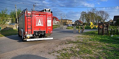 Tragedia na drogach powiatu, 50-letni kierujący quadem uderzył w drzewo-18013