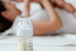 Groźna bakteria w mleku dla niemowląt. Nie podawaj dzieciom!-15253