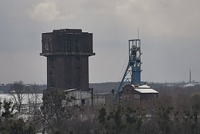 Pięcioletnie urlopy i nawet 170 tys. zł odprawy. Zmiany dla dużej grupy-18897