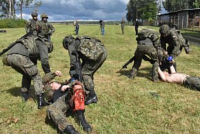 Setki tysięcy Polaków pójdą na szkolenie. Wojsko otwiera drzwi dla cywilów-19219