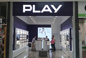 Potężna kara dla Play. Sieć ma zwrócić klientom pobrane środki-19426