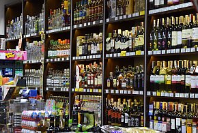 To codzienność wielu Polaków. Nowe dane o alkoholu niepokoją-19655