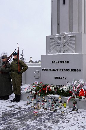 Cześć i chwała bohaterom!-6479