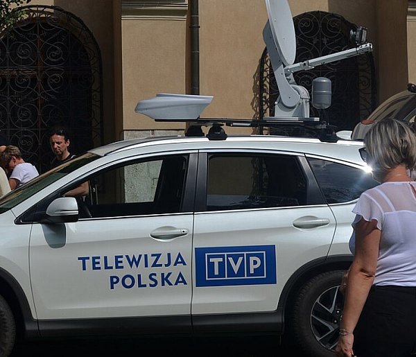 Zmiany w Telewizji Polskiej. Te kanały mogą przejść do historii-18914
