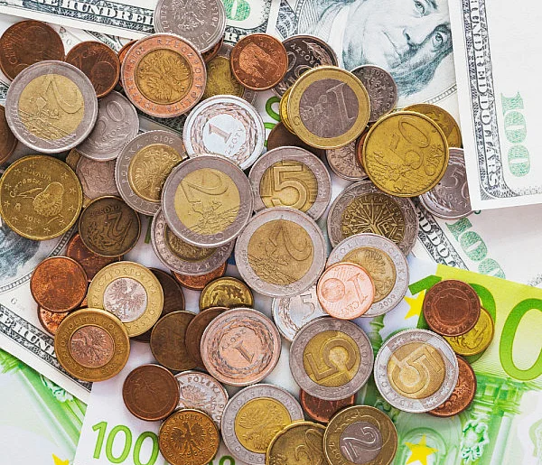 Koniec znanego kantoru internetowego. Co z poszkodowanymi po upadłości?-19167