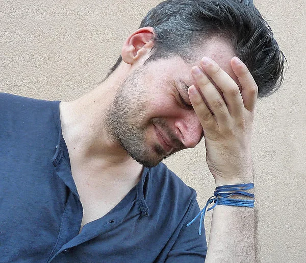 Polscy mężczyźni żyją w ciągłym stresie. Oto główne powody-19275